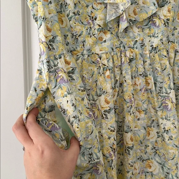 Floral Ruffle Dress - Picture 4 of 5